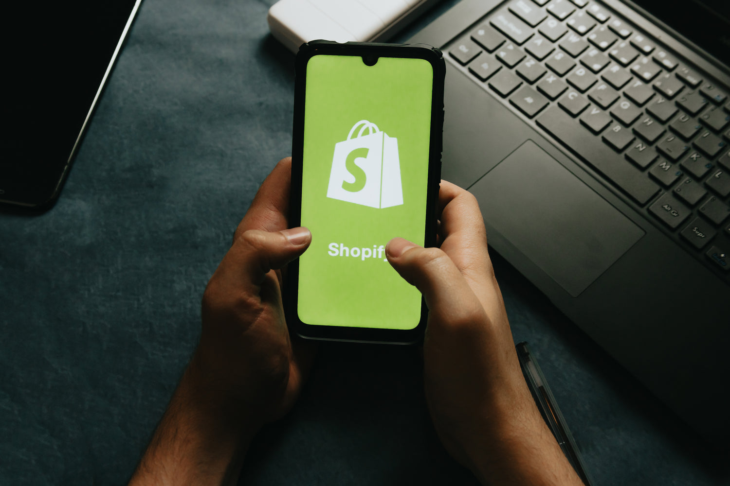 Shopify shop app